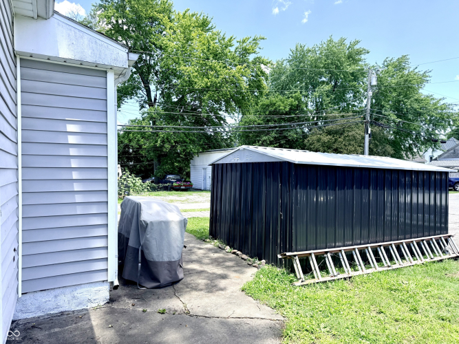Listing Image 32