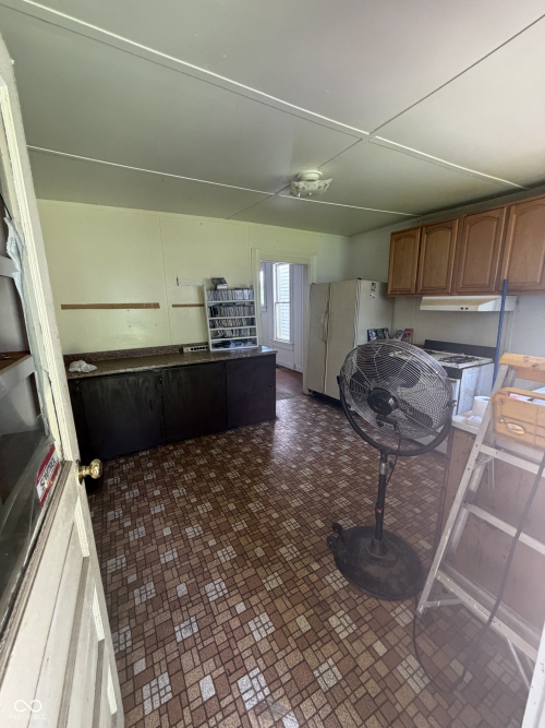 Listing Image 13