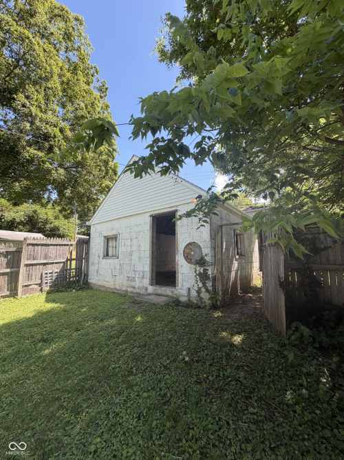 Listing Image 20