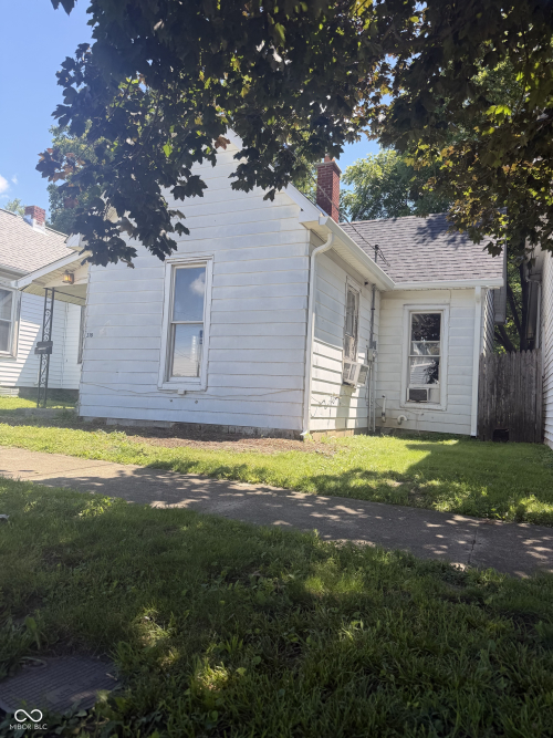 Listing Image 3