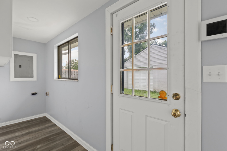 Listing Image 22