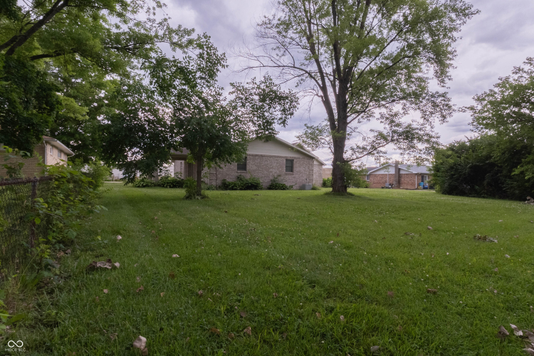 Listing Image 17