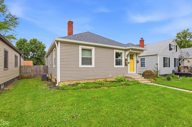 Listing Image 3