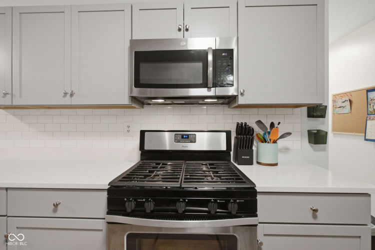 Listing Image 17