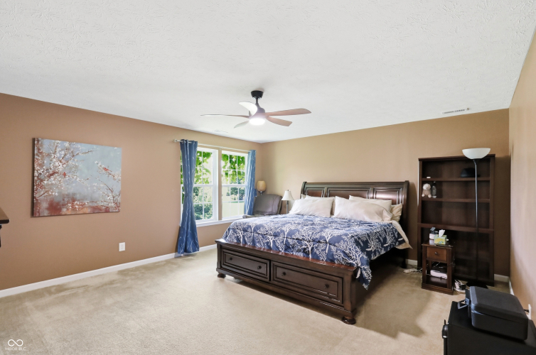 Listing Image 52