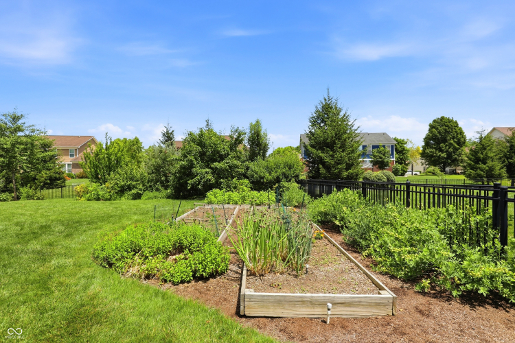 Listing Image 76
