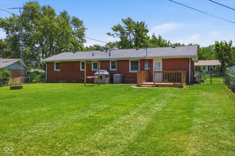 Listing Image 17