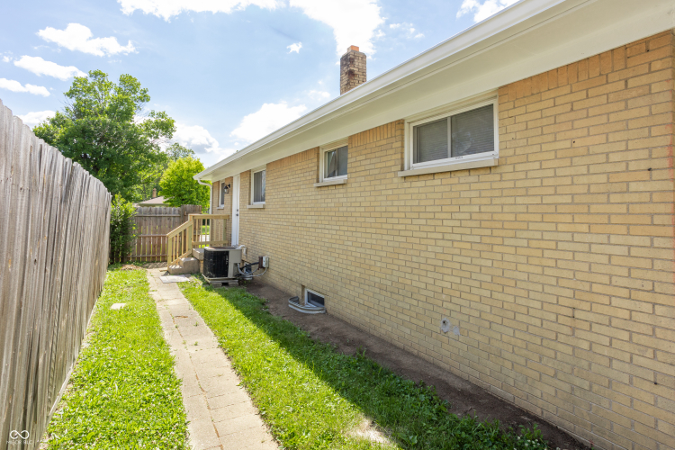 Listing Image 27