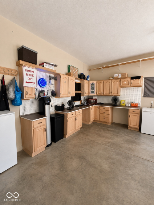 Listing Image 30