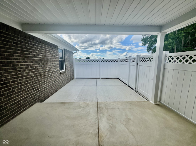 Listing Image 47