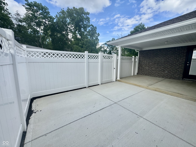 Listing Image 48