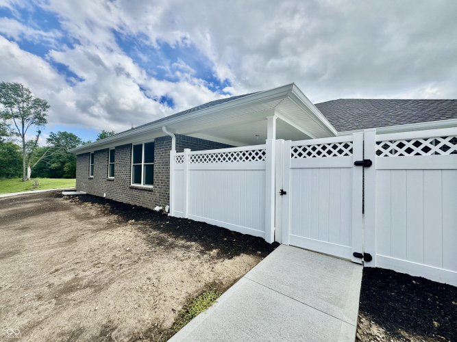 Listing Image 50