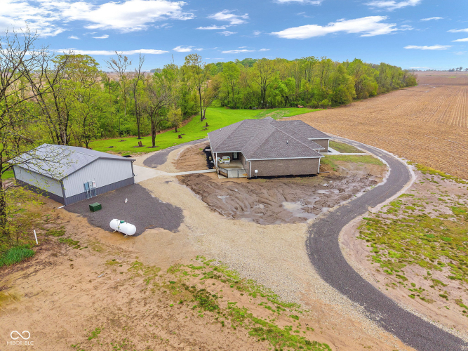 Listing Image 54