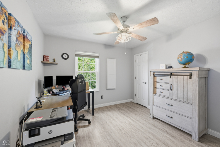 Listing Image 35