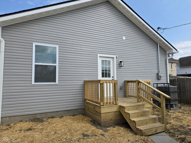 Listing Image 18