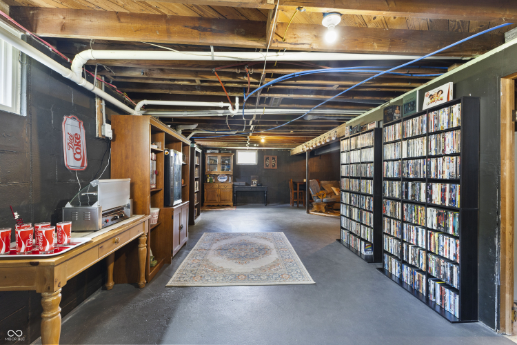 Listing Image 16