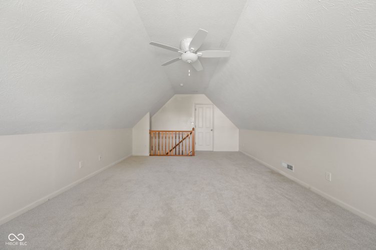 Listing Image 28