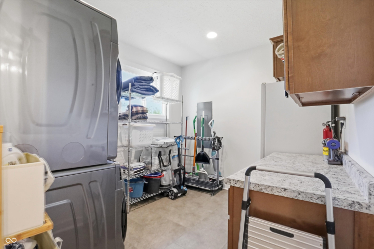 Listing Image 33