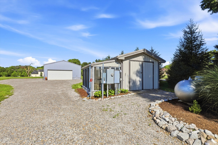 Listing Image 48