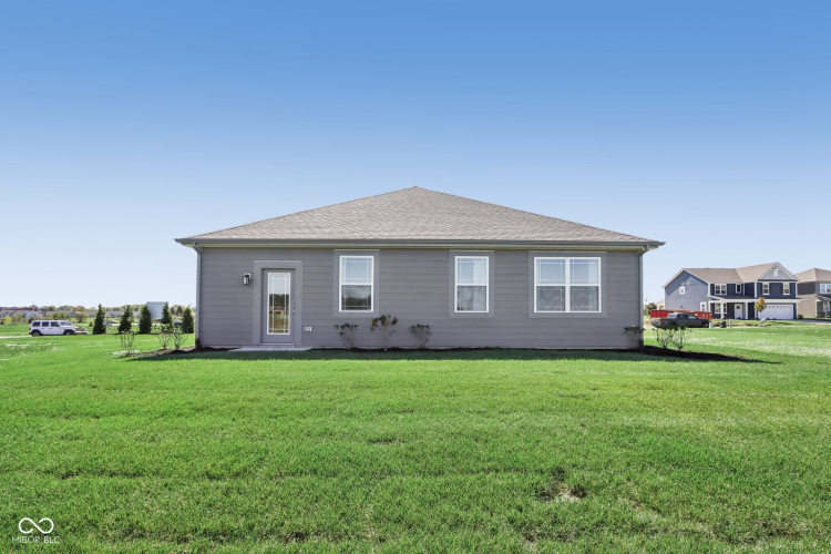 Listing Image 44