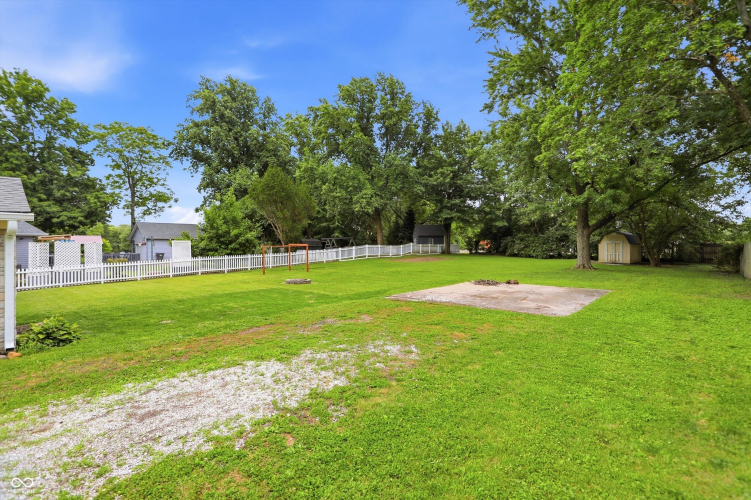Listing Image 40