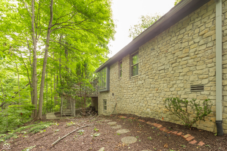 Listing Image 46