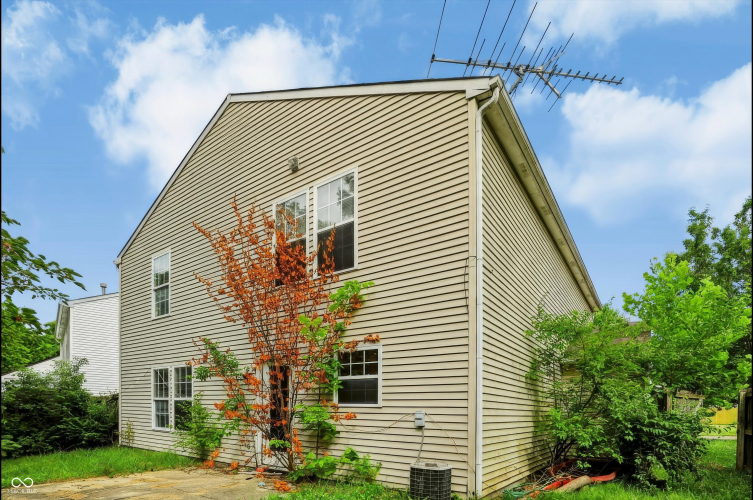 Listing Image 16