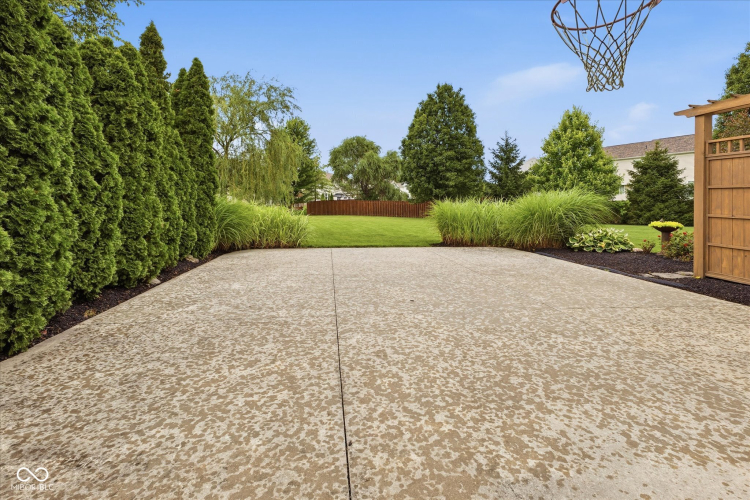 Listing Image 32