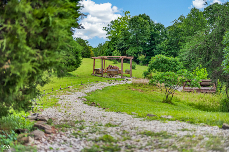 Listing Image 108