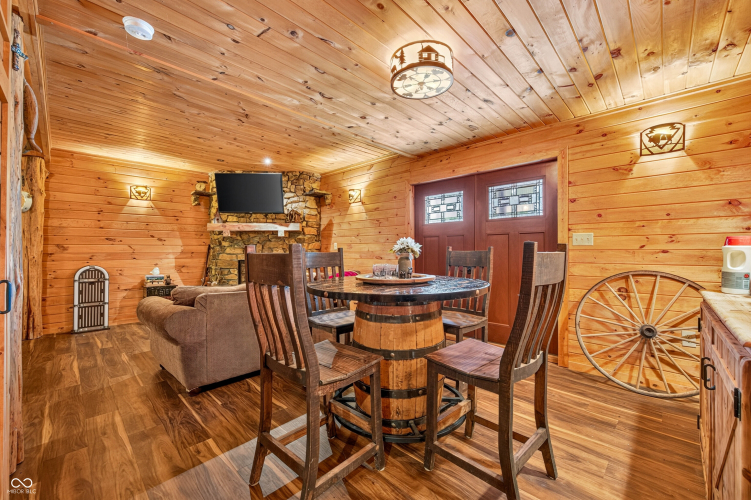 Listing Image 81