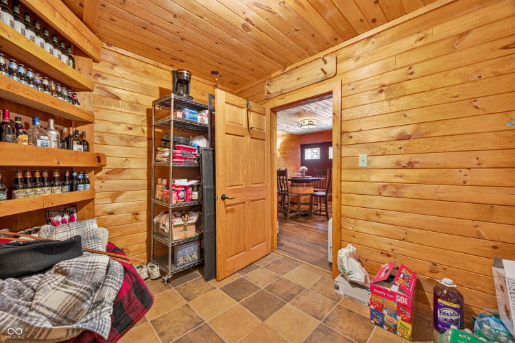 Listing Image 86