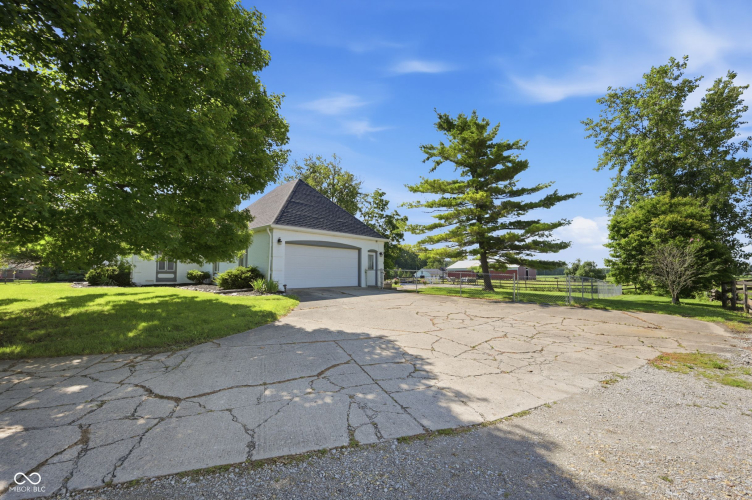 Listing Image 47