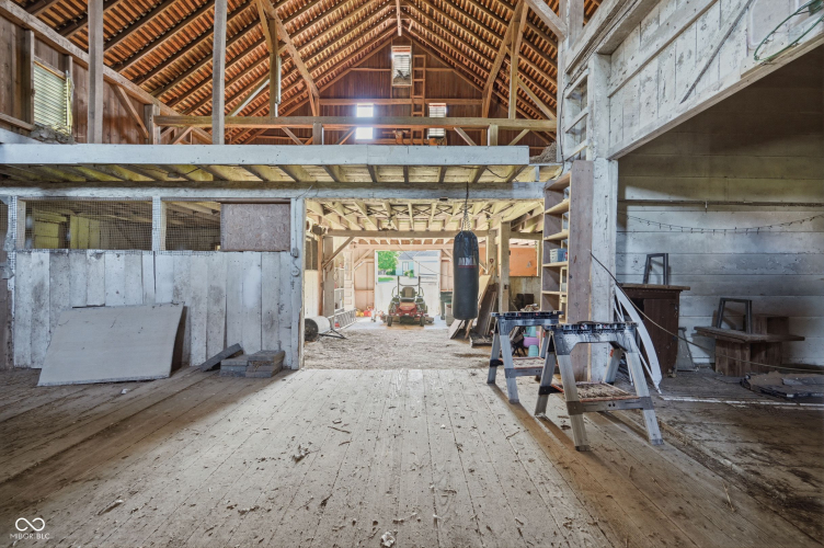 Listing Image 49