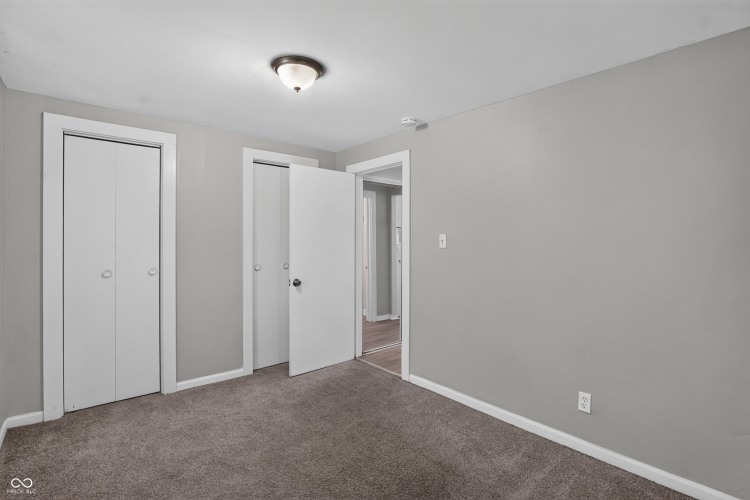 Listing Image 20