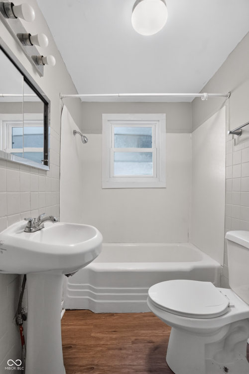 Listing Image 22
