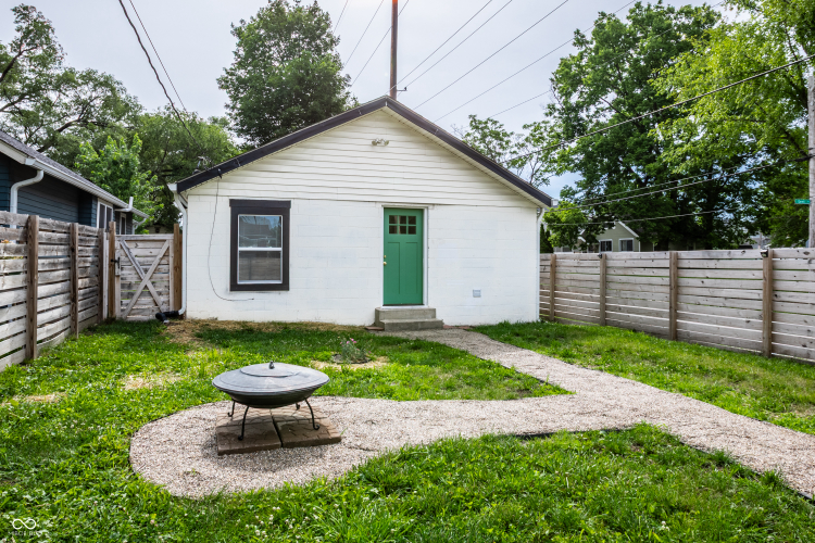 Listing Image 21