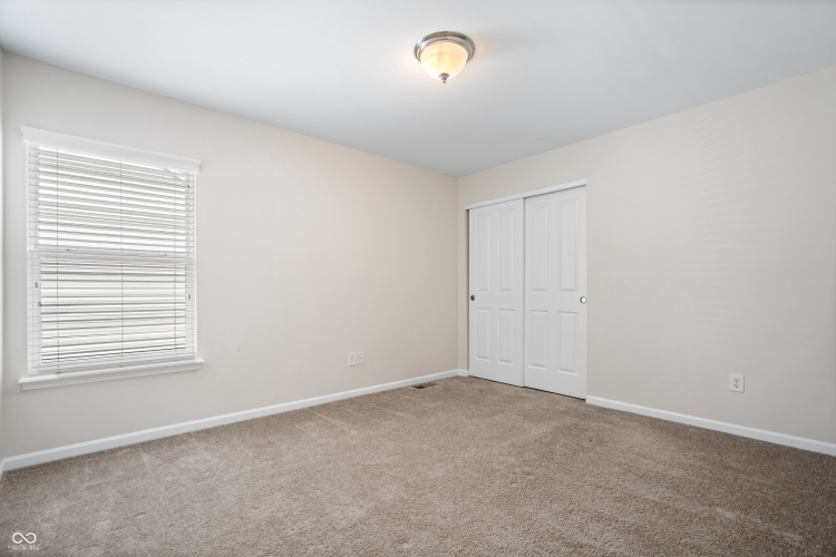 Listing Image 28