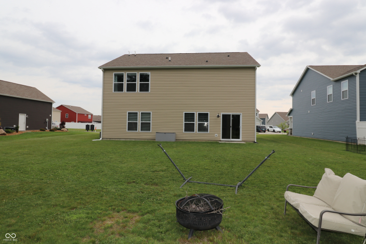 Listing Image 17