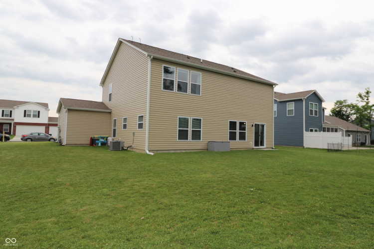 Listing Image 18
