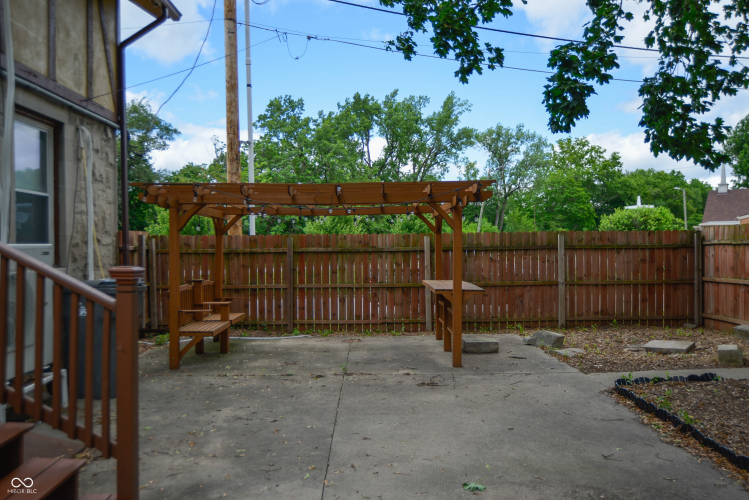 Listing Image 48