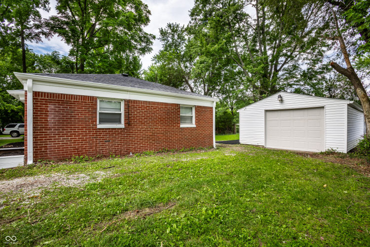 Listing Image 24