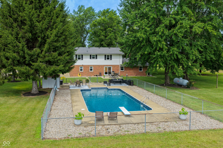 Listing Image 54
