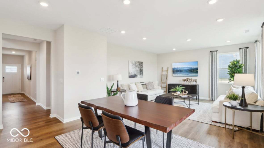 Listing Image 10