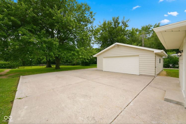 Listing Image 58