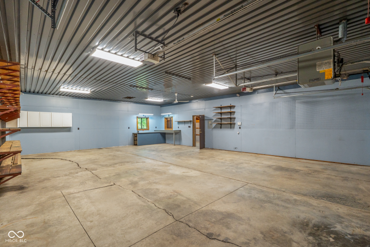 Listing Image 64