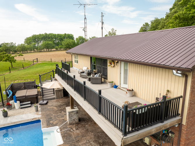 Listing Image 8