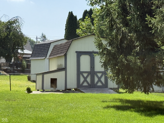 Listing Image 8