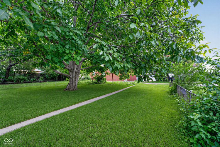 Listing Image 21
