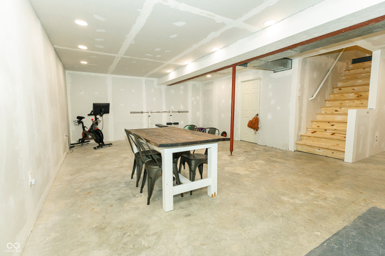 Listing Image 37