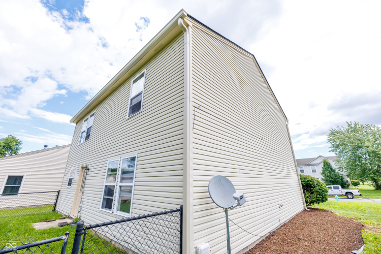 Listing Image 81